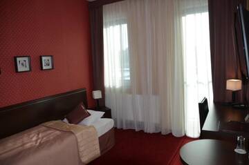 Фото номера Классический одноместный номер Отель Hotel Pik г. Миколув 4