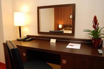 Фото номера Двухместный номер с 1 кроватью или 2 отдельными кроватями Отель Hotel Pik г. Миколув 8