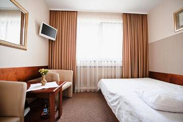 Фото номера Двухместный номер с 2 отдельными кроватями Мотели A&amp;P Motel г. Миколув 9